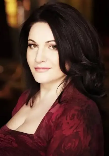 Я Kristina, 25, из Саратова, ищу знакомства на одну ночь