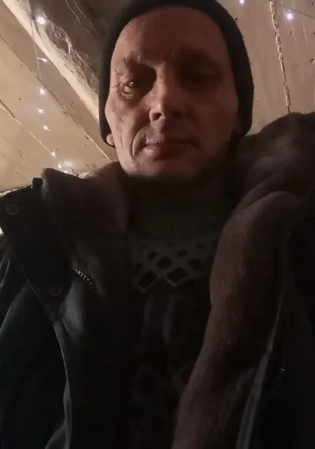 Я Василий, 41, из Хабаровска, ищу знакомство для постоянных отношений