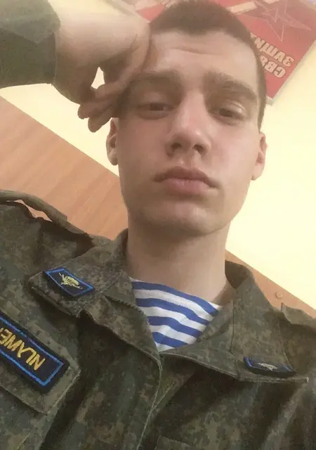 Даня из Смоленска, мне 26, познакомлюсь без обязательств