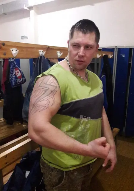 Я Влад, 39, из Пугачева, ищу знакомство для дружбы