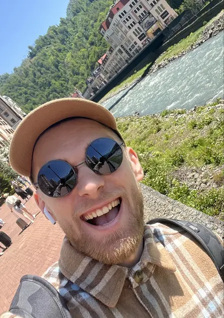 Dmitriy из Брянска, мне 29, познакомлюсь на одну ночь