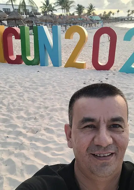 Хикмат из Челябинска, мне 51, познакомлюсь на одну ночь