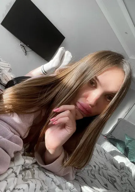 Полина из Кургана, мне 24, познакомлюсь на одну ночь