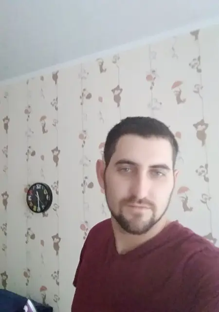 Я Сергей, 35, из Тихорецка, ищу знакомства на одну ночь