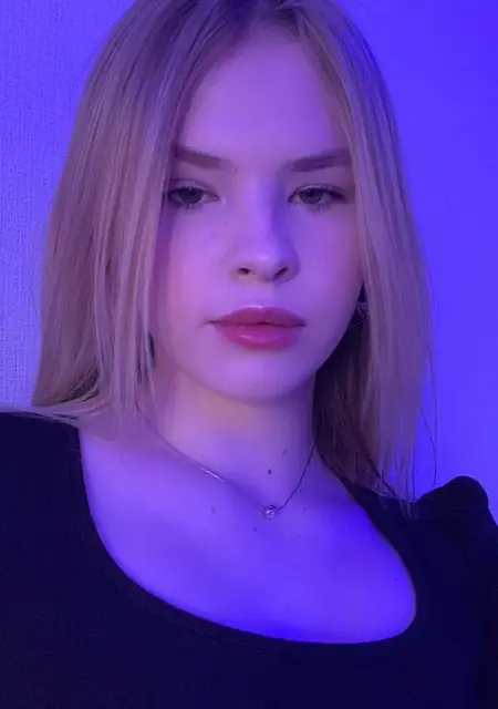 Я Света, 21, знакомлюсь для общения в Богородицке