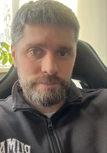 Denis из Сысерти, ищу на сайте знакомства на одну ночь