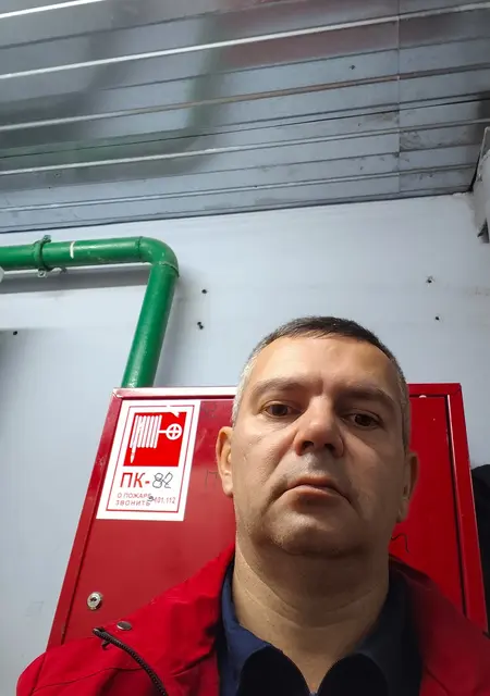 Я Дима, 47, из Москвы, ищу знакомства на одну ночь