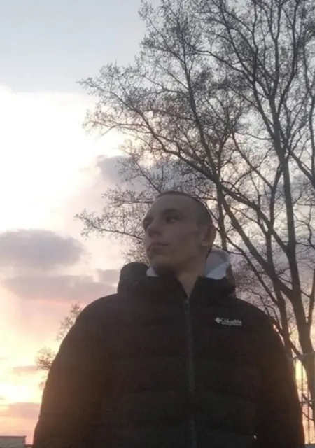 Я Дмитрий, 20, из Орехово-Зуево, ищу знакомства без обязательств