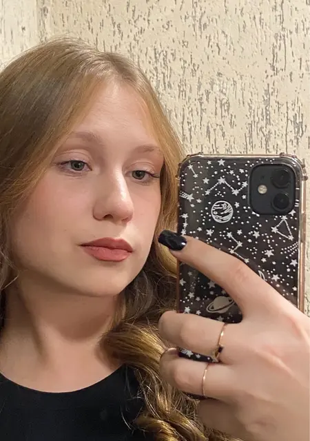 Виктория из Карасука, мне 18, познакомлюсь для общения