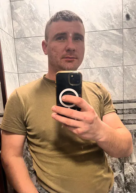 Я Николай, 27, из Джанкоя, ищу знакомство для постоянных отношений