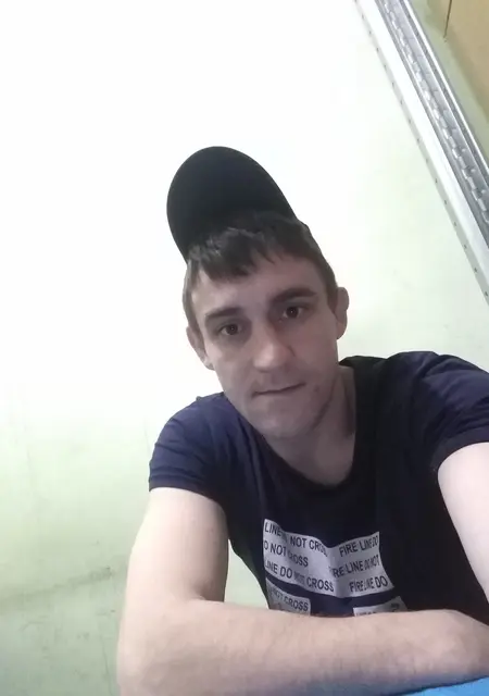 Я Женя, 34, из Клина, ищу знакомства без обязательств