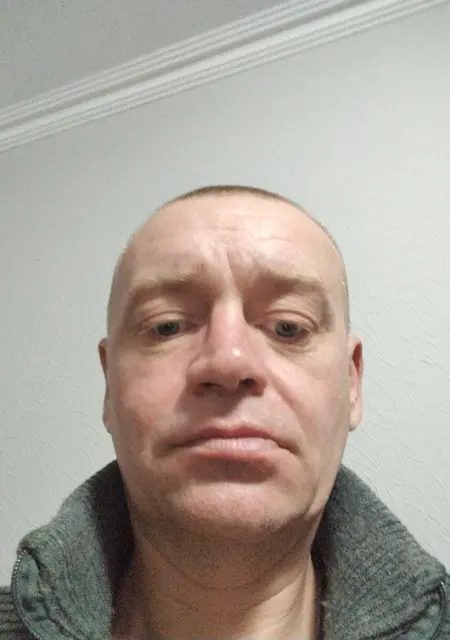 Максим из Лобни, ищу на сайте знакомства на одну ночь