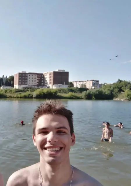 Дима из Новомосковска, ищу на сайте знакомства на одну ночь