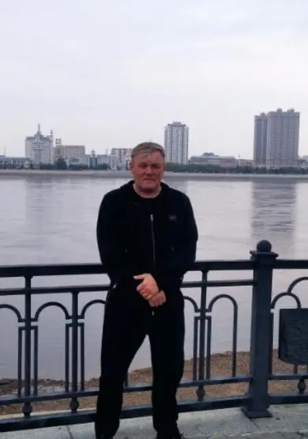 Я Толик, 53, знакомлюсь для приятного времяпровождения в Перми