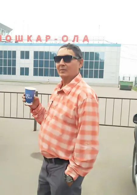 Я Олег, 54, знакомлюсь без обязательств в Казани