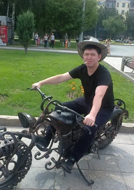 Марат из Выборга, ищу на сайте дружбу