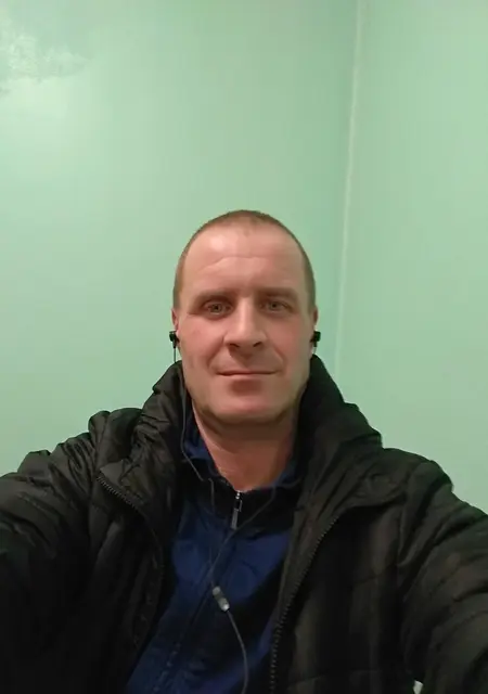 Я Антон, 44, знакомлюсь на одну ночь в Архангельске