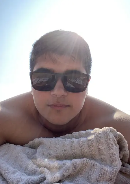 Ахмед из Махачкалы, ищу на сайте знакомства на одну ночь