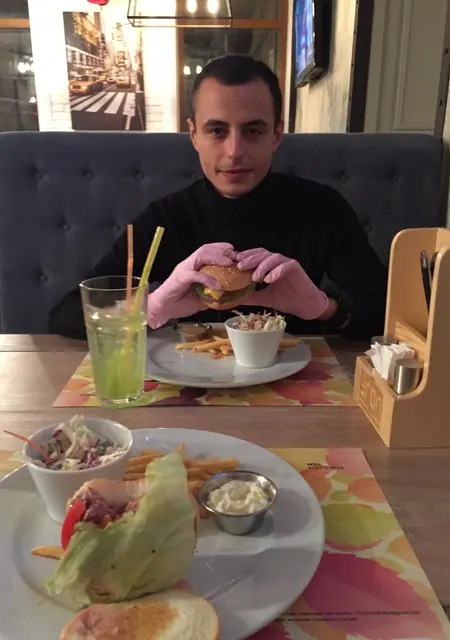 Evgeniy из Симферополя, ищу на сайте знакомства на одну ночь