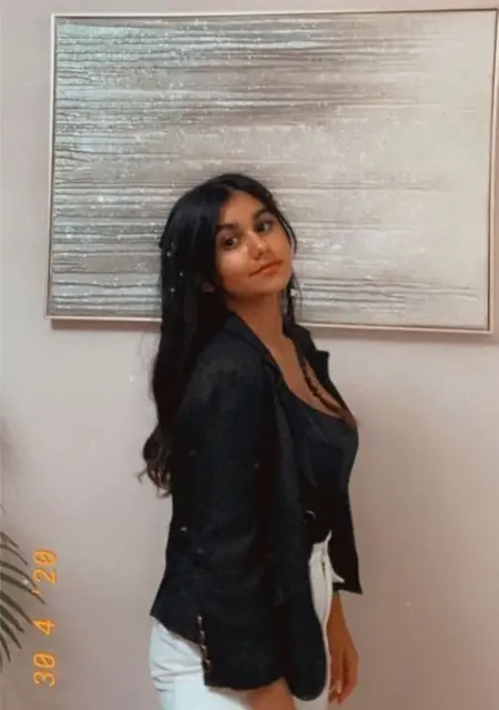 Я Atrina, 18, из Лондона, ищу знакомство