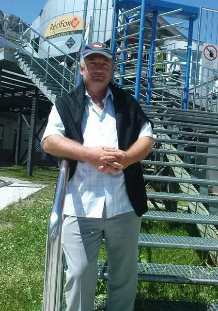 Я Андрей, 53, знакомлюсь без обязательств в Нальчике