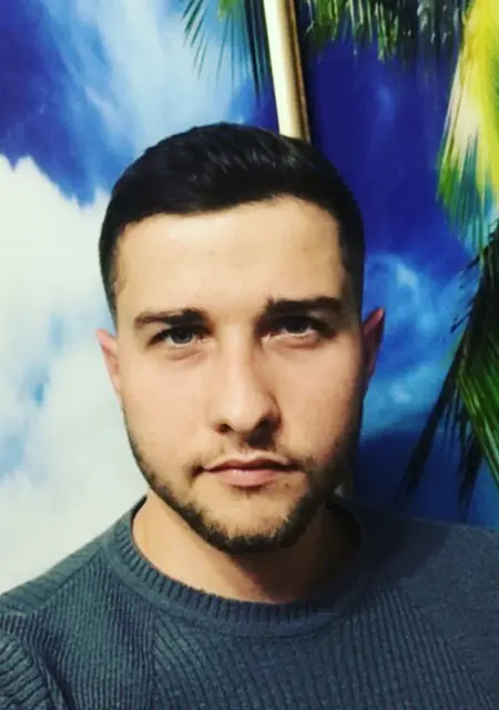 Я Alex, 29 років з Хмельницького, шукаю знайомство для постійних стосунків