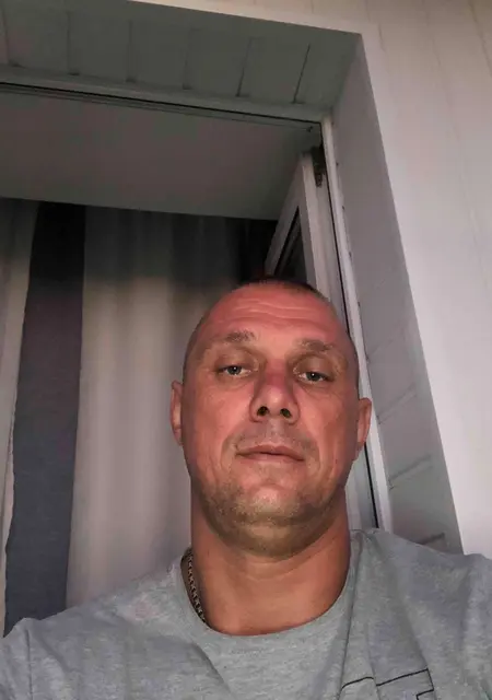 Я Nikolai, 43, из Тулы, ищу знакомства без обязательств