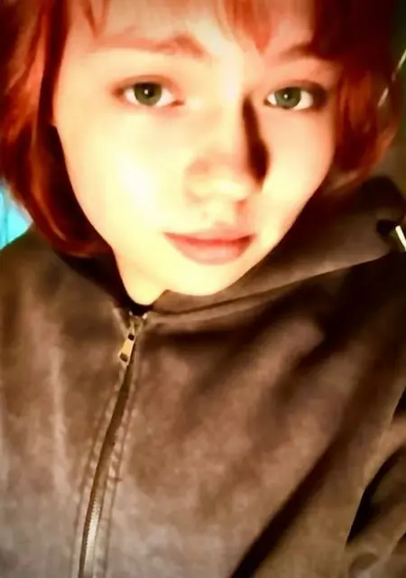 Я Вероника, 18, из Перми, ищу знакомство для постоянных отношений