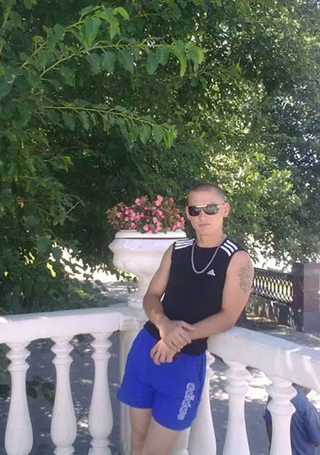 Я Игорь, 40, знакомлюсь без обязательств в Астрахани