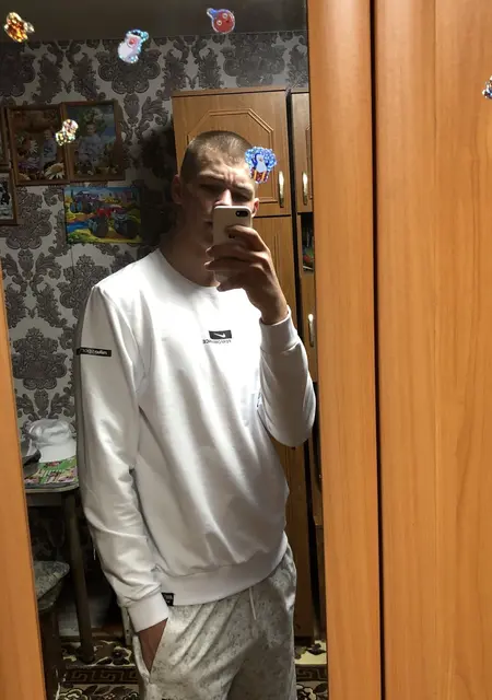 Я Егор, 20, знакомлюсь для открытые отношения в Старой Вичуге