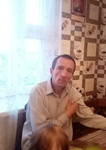 Владимир из Барановичей, мне 50, познакомлюсь без обязательств