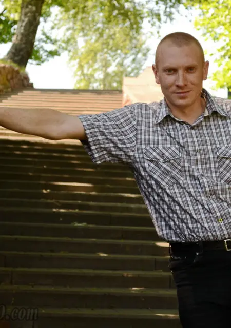 Виталий из Нижнего Тагила, ищу на сайте знакомства на одну ночь