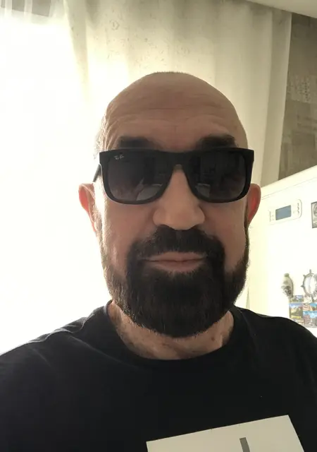 Я Vlad, 49, из Новосибирска, ищу знакомство для приятного времяпровождения