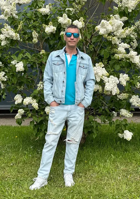 Anton из Лобни, мне 42, познакомлюсь для постоянных отношений