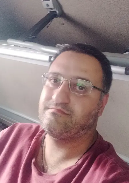 Я Гиорги, 40, знакомлюсь без обязательств в Набережных Челнах