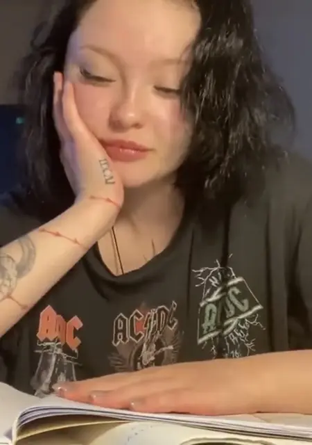 Я Ggggg, 21, знакомлюсь для приятного времяпровождения в Гатчине