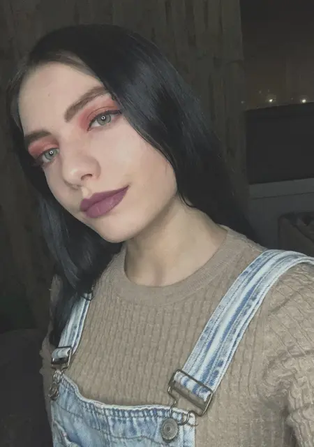 Я Ангелина, 25, знакомлюсь на одну ночь в Сургуте