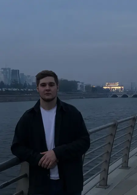 Алексей из Челябинска, мне 19, познакомлюсь для вирта