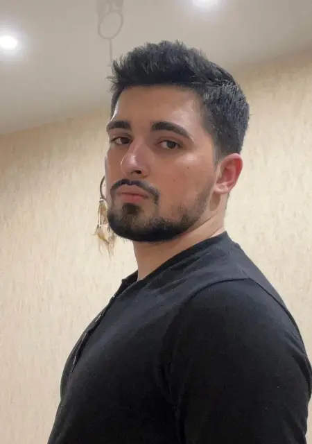 Алик из Мурманска, мне 28, познакомлюсь для общения