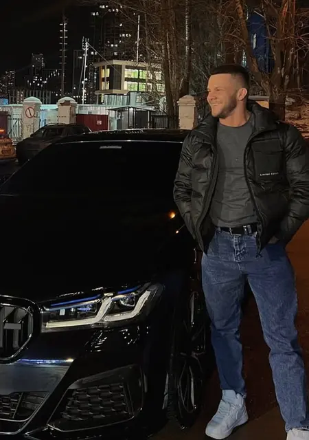 Я Артем, 26, из Санкт-Петербурга, ищу знакомство для совместных путешествий