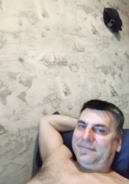 Я Евгений, 46, из Орла, ищу знакомство для приятного времяпровождения