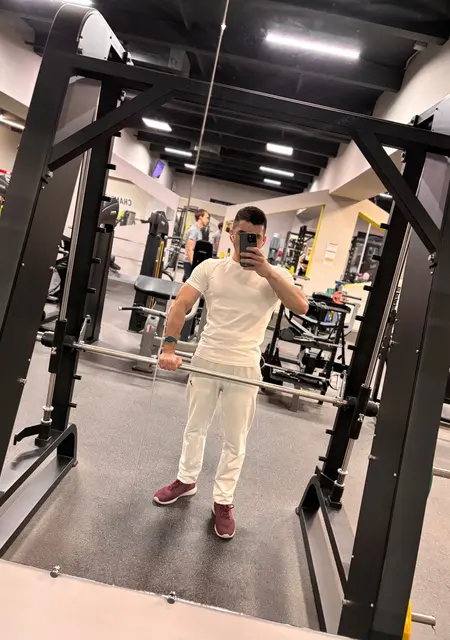 Я Арсен, 28, из Челябинска, ищу знакомство для постоянных отношений