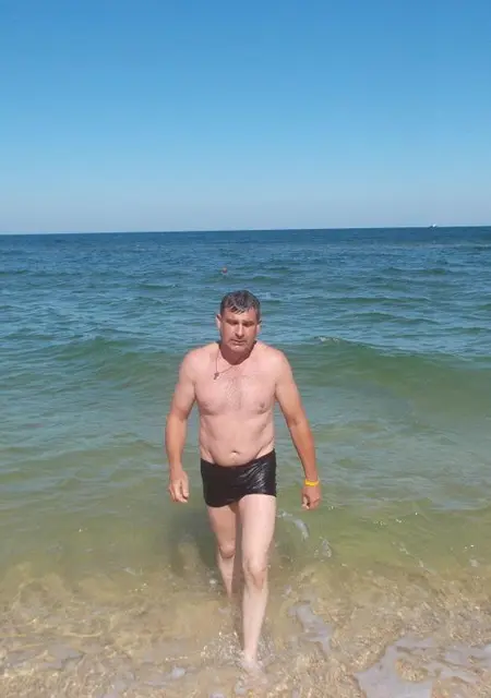 Андрей из Лобни, ищу на сайте знакомства без обязательств