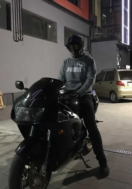 Я Юра, 25, знакомлюсь на одну ночь в Мукачеве