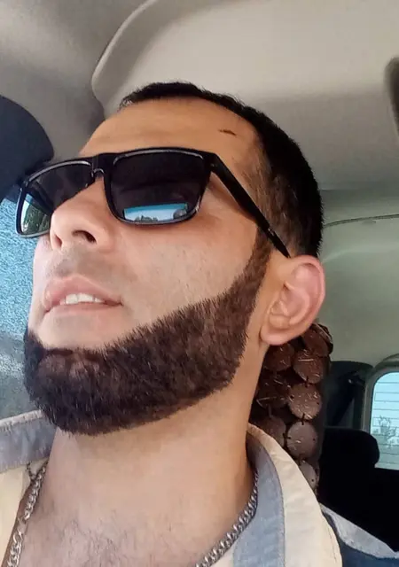 Я Руслан, 41, знакомлюсь для постоянных отношений в Омске