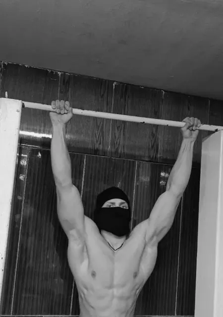 Я Валерка, 19, знакомлюсь без обязательств в Краснодаре