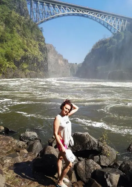 Я Tanya, 56, из Москвы, ищу знакомства без обязательств