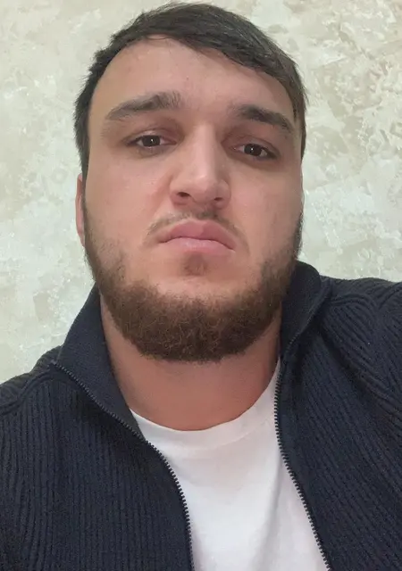Магомед Ибрагимови из Махачкалы, мне 33, познакомлюсь для дружбы