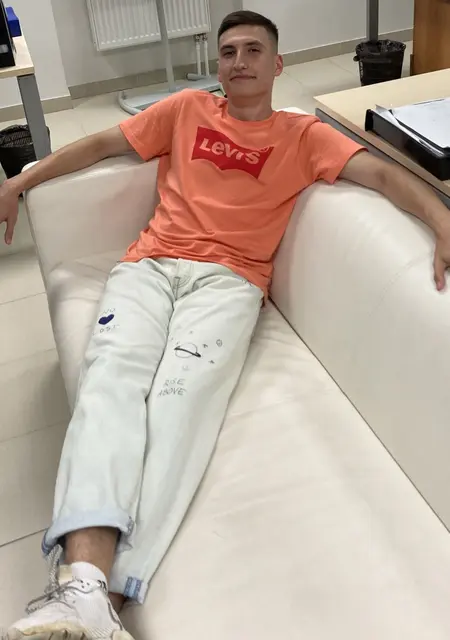 Artem из Воскресенска, ищу на сайте знакомства без обязательств