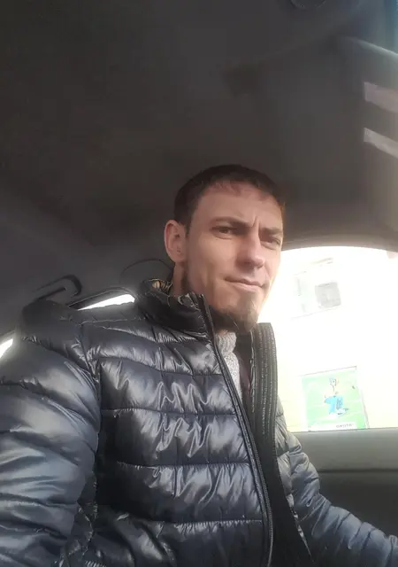 Я Антон, 39, из Новоалтайска, ищу знакомство для приятного времяпровождения